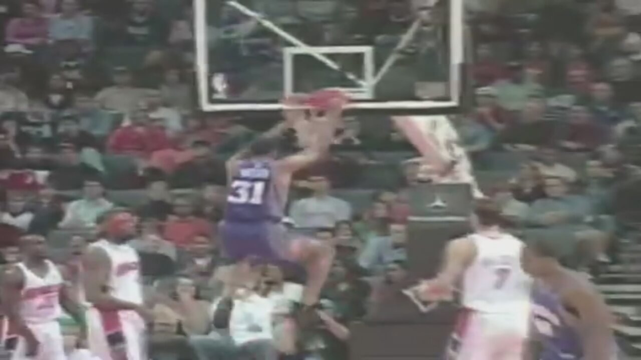 Shawn Marion 24 Points 3 Ast @ Bobcats, 2005-06.
