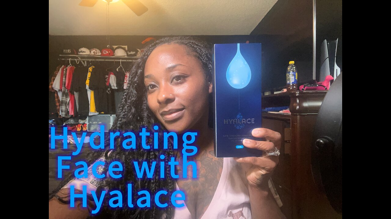 Hydrating my face with Hyalace