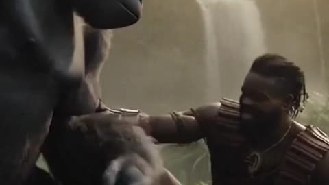 When strength meets technique… even the wild has to tap out 🥋🦍