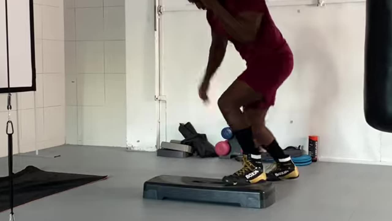 FOOTWORK ⚡️ THE SECRET EVERY BOXER NEEDS 🥊