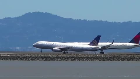 Parallel Landing @SFO