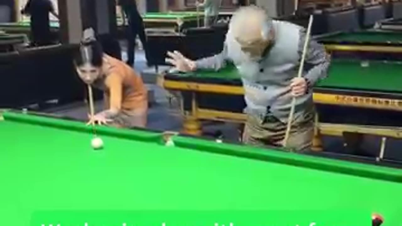 Funny video billiards p939