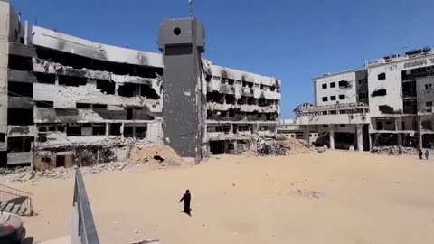 Gaza hit by telecoms blackout as Israeli tanks advance