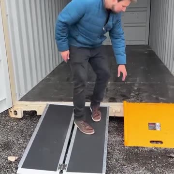 Make Loading and Unloading Your Container Easy! | USA Containers