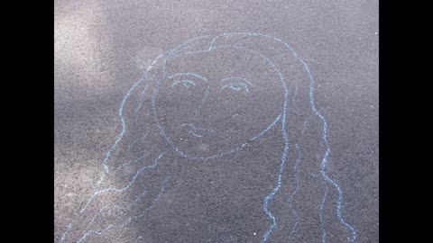 Mona Lisa On The Sidewalk