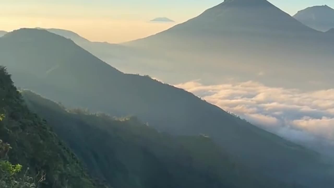 "Breathtaking Nature Views | Relaxing Scenery Vlog in 4K"