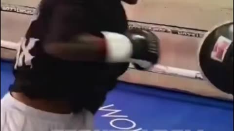 Conor Benn CRAZY Combo on the mitts