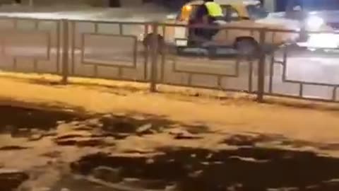 Chasing backwards the driver of the six hit a traffic police officer in Krasnoyarsk