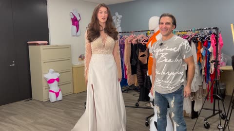 Vasaro's FIRST Wedding Dress with Rachel Pizzolato