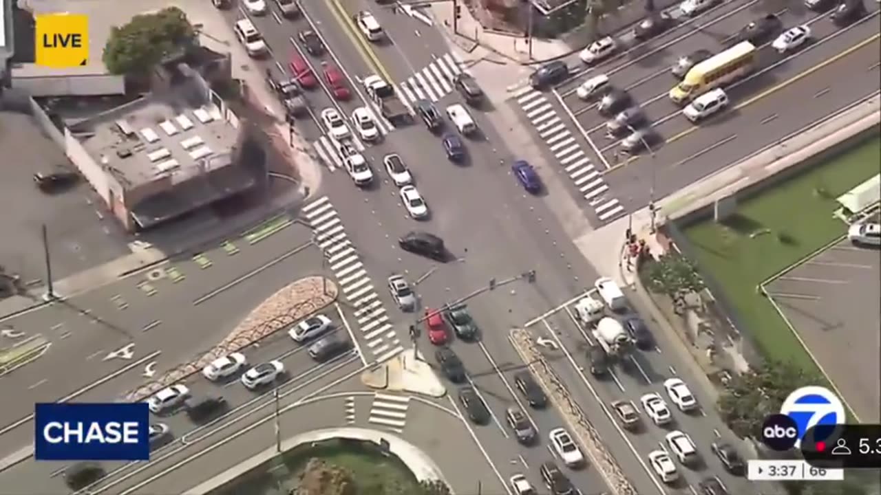 Major chase in Long Beach ends in crash