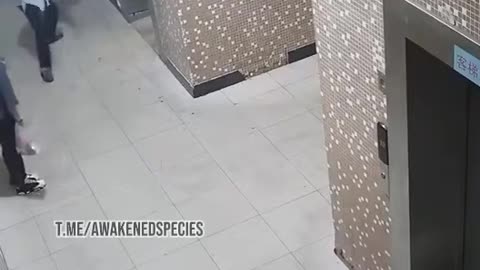Battery from an e-bike turns elevator into an inferno in matter of seconds
