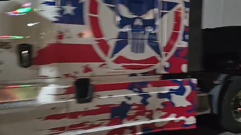 ABSURDLY STUPID #truckesvlogs #truckdriver #ourtruckinglife #trucking #longhaultrucker