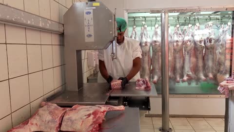 South African farmers count losses as foot-and-mouth surges