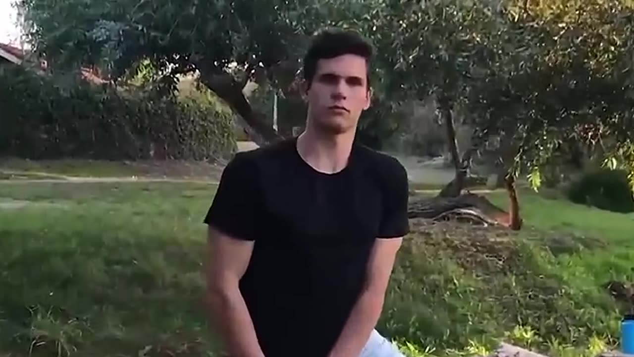 AI vs REAL LIFE 😳