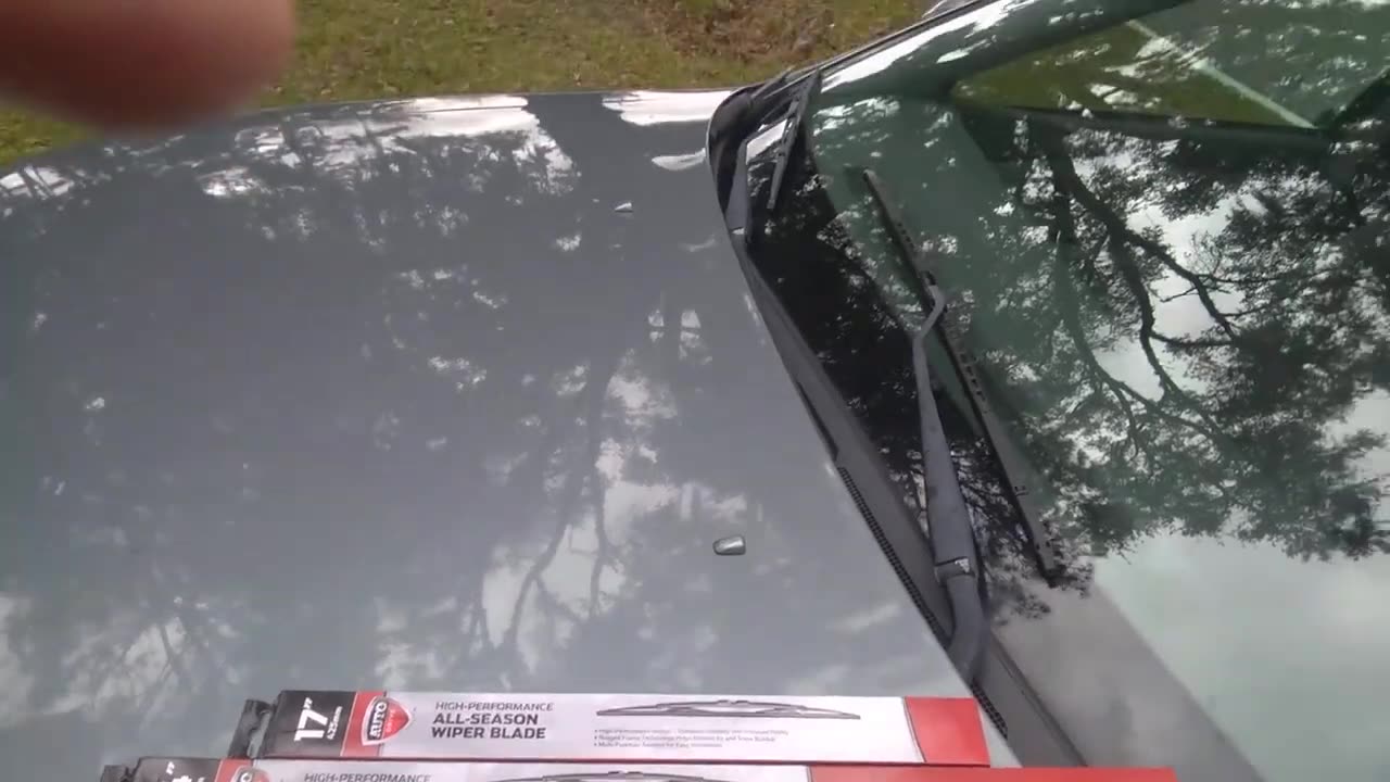 Replacing window blades 2000 Toyota Avalon