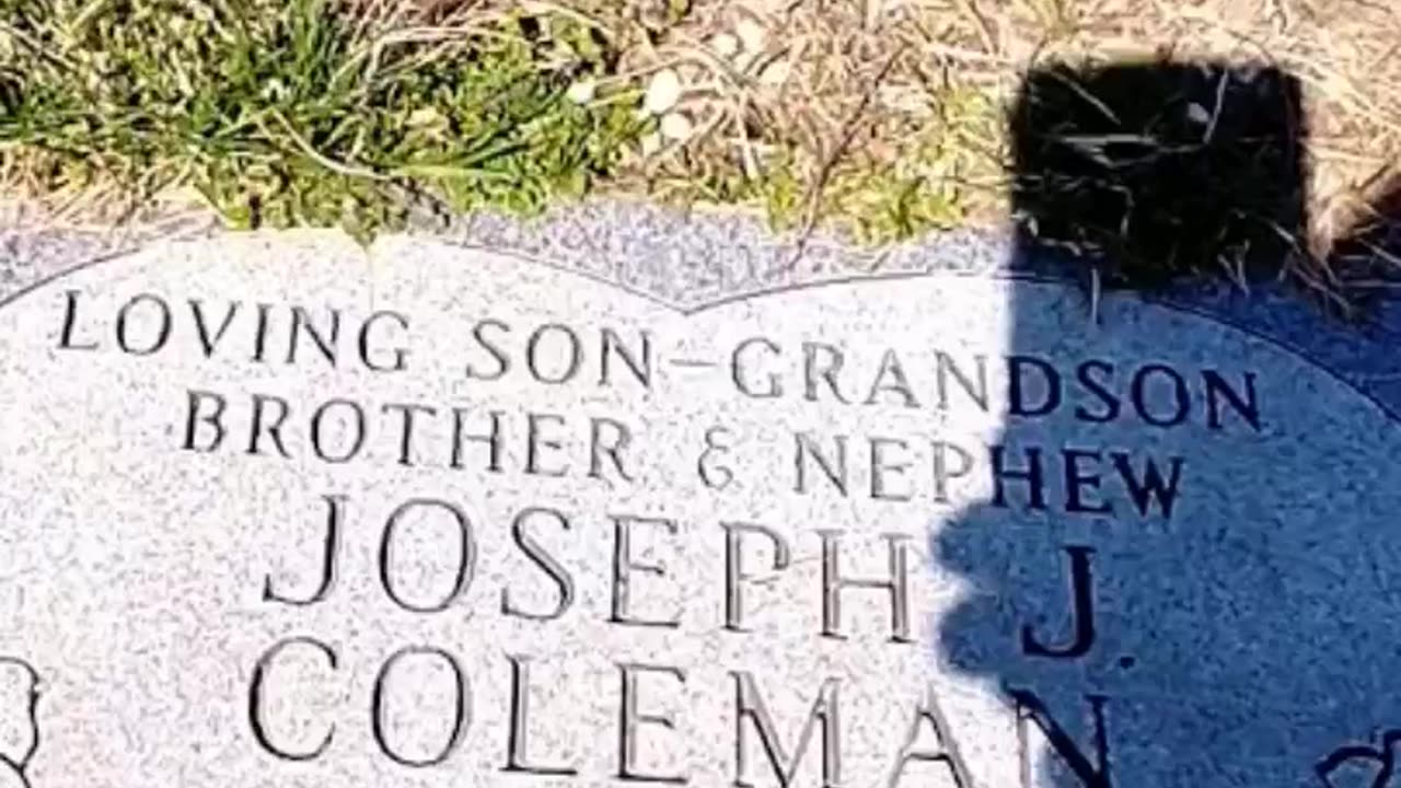 FAMOUS GRAVES - VOL. 498: LIL JOJO