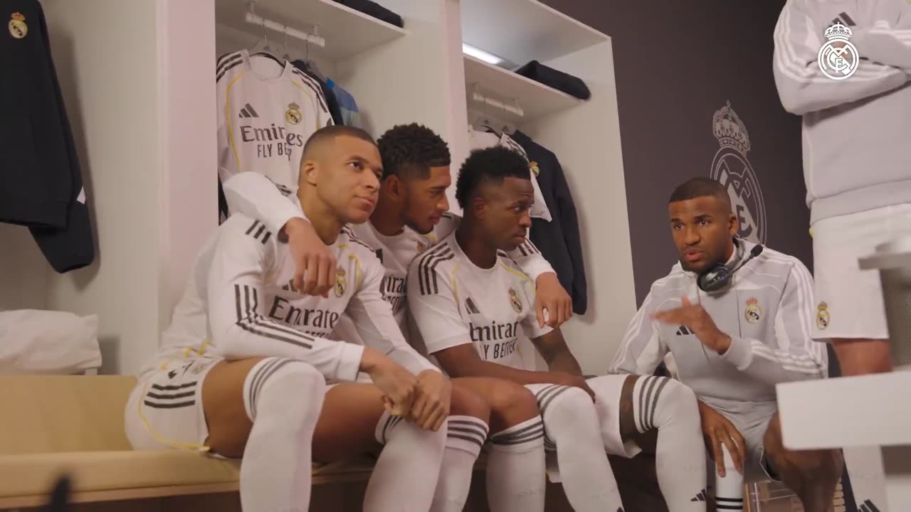 Real Madrid fans panic by spotting black stripes in new home kit