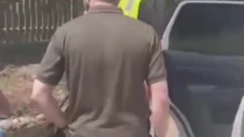 🪓🔥 Ukraine Russia War | Armed Man Threatens Police & TCC to Protect Local in Ivano-Frankivsk | RCF
