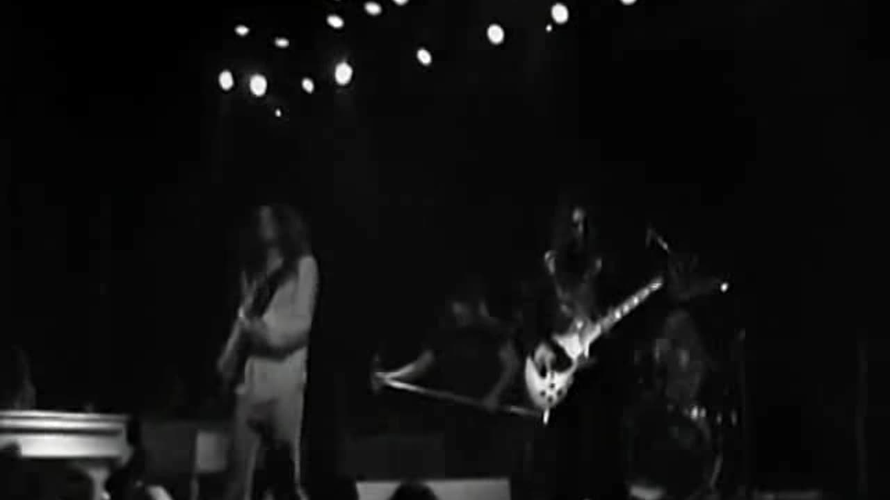 Lynyrd Skynyrd - Tuesday's Gone