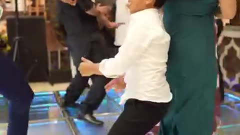 Viral Dance.
