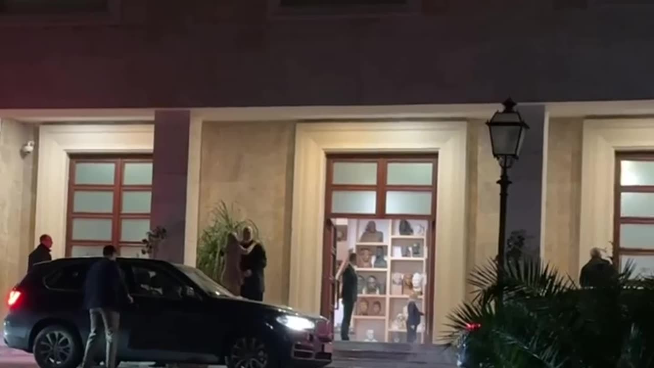 Pas Vlorës, Ivanka Trump viziton Ramën në kryeministri