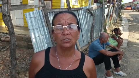 Mujer en su Vivienda