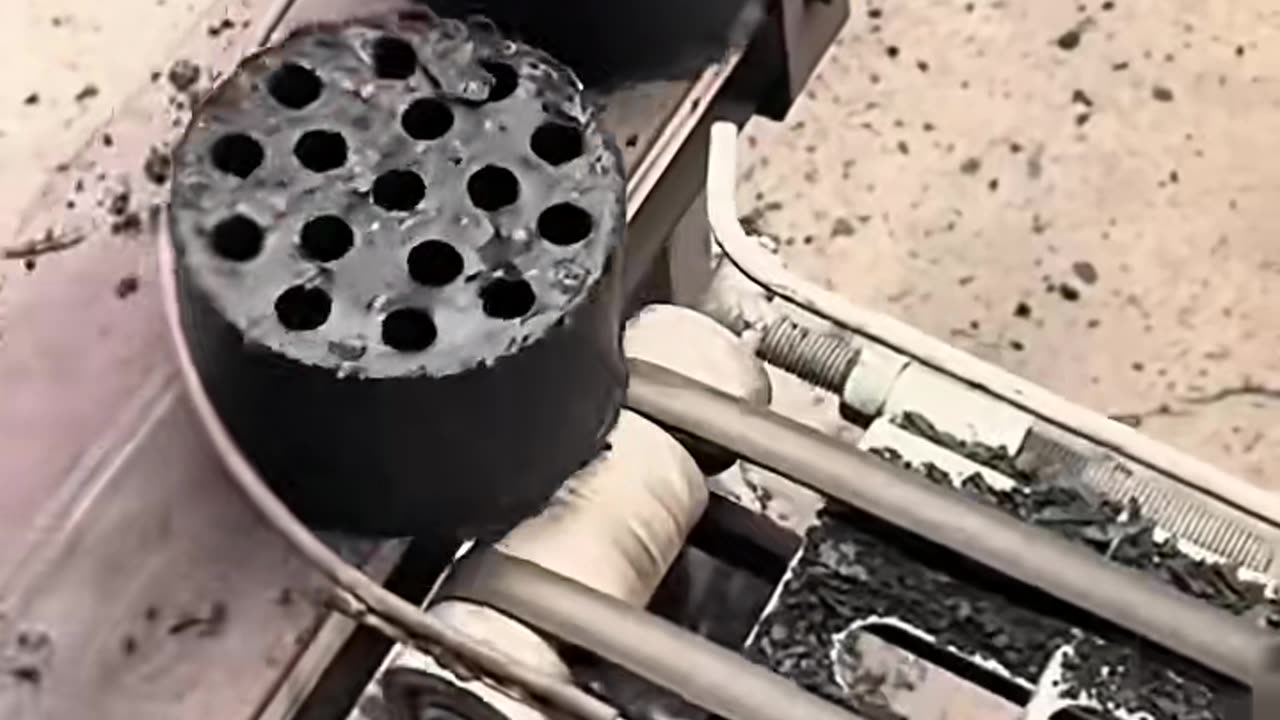 😮🏭 This Machine In Action Is Mind Blowing! | FeedMyCuriosity