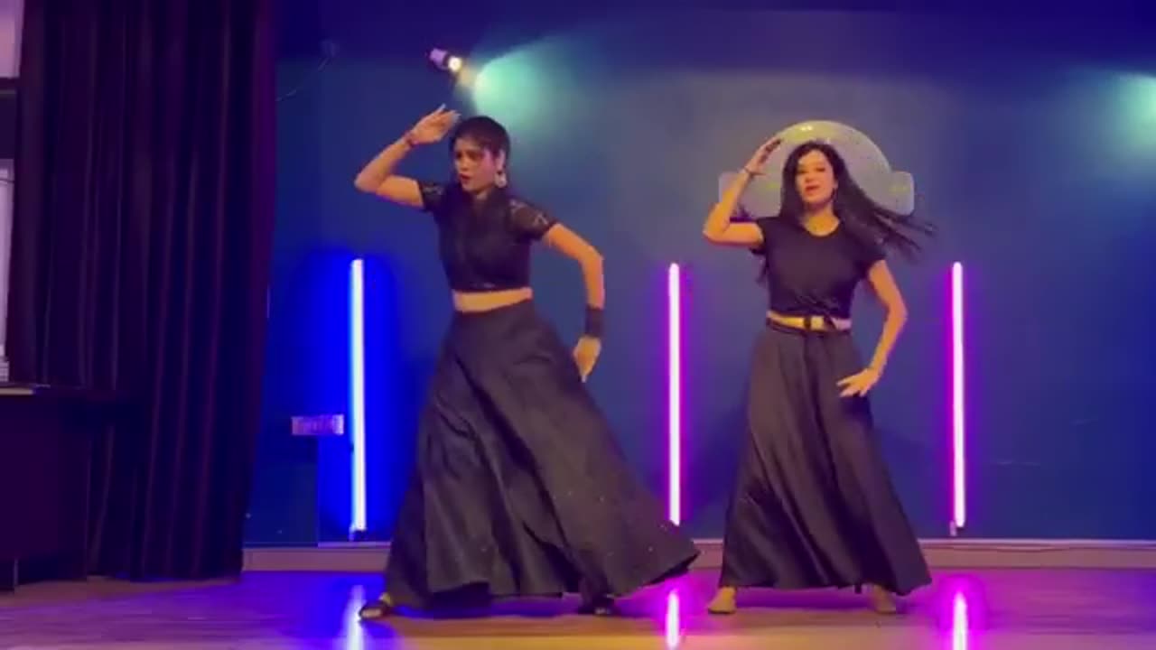 Mujhko Nahi Hui Khabar........