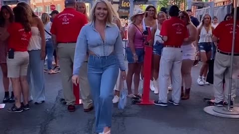 Karoline leavitt