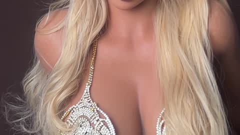 Sarah – 5’4″ | 164cm Sex Doll
