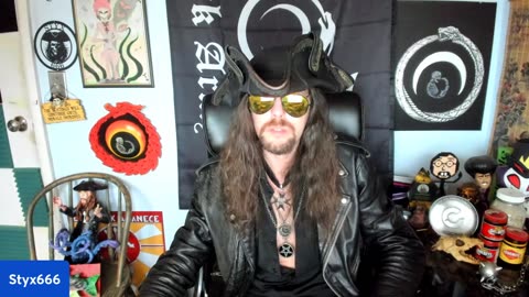 Friday LIVE: Bantz and news! Happy Upcoming Thanksgiving!