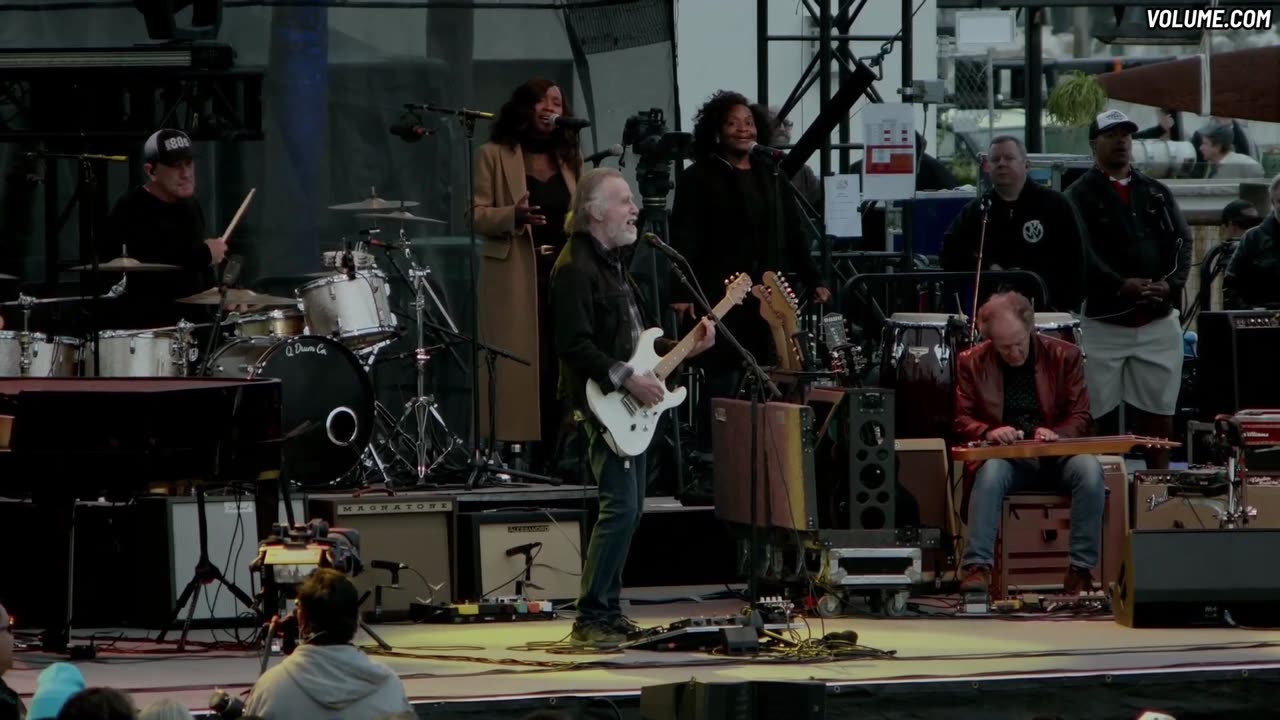 Jackson Brown Beach Life Live 2025