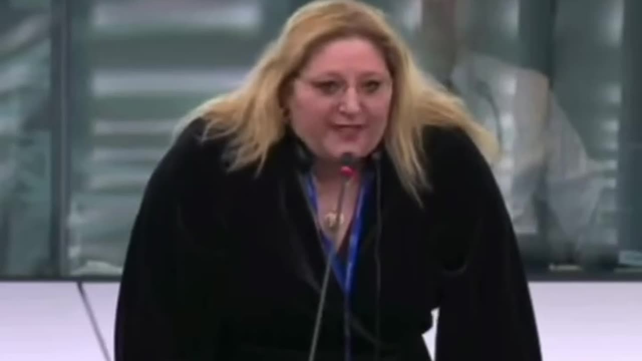 Mâine începe oficial campania electorală pentru alegerile prezidențiale. Dar aceste alegeri sunt...