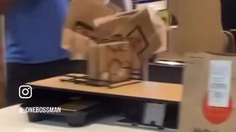HEY BEETCH - MCDONALDS FIGHT LOL