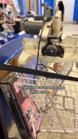 whites getting harassed at thrift store USA