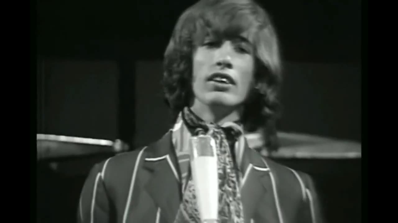 Bee Gees - To Love Somebody (1967) (Stereo Lyrics)