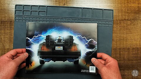 TIME LAPSE: Back to the Future Lego Time Machine
