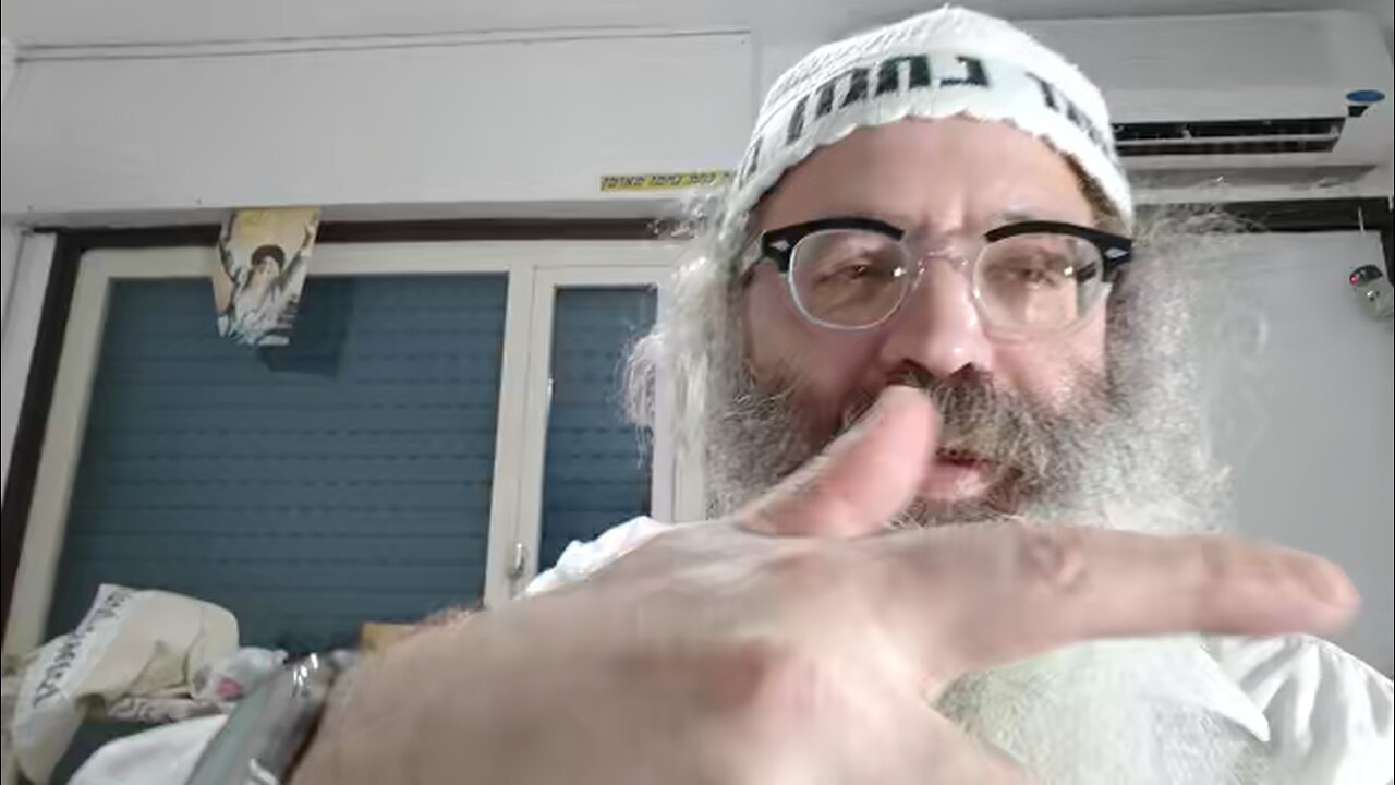 שנים שהיו עומדין ויצא חץ מביניהם והרג שניהם פטורין וא"ר יוסי אפילו אבא - שיר נ נח מסכת סנהדרין דף פ