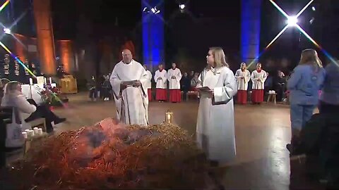 🇩🇪An unusual performance at the ARD Catholic Christmas service at St. Mary's