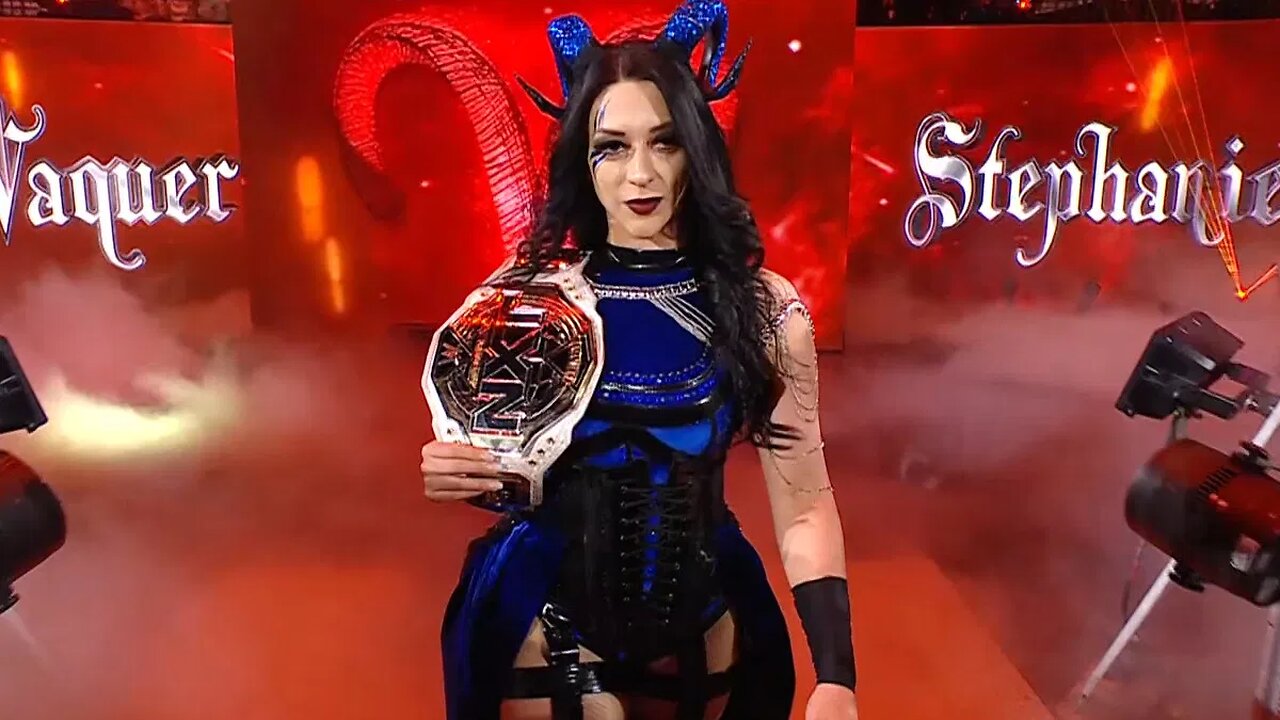 Stephanie Vaquer’s Throwback Photo Has 4,000 Bookmarks – She was 16! YIKES! #shorts