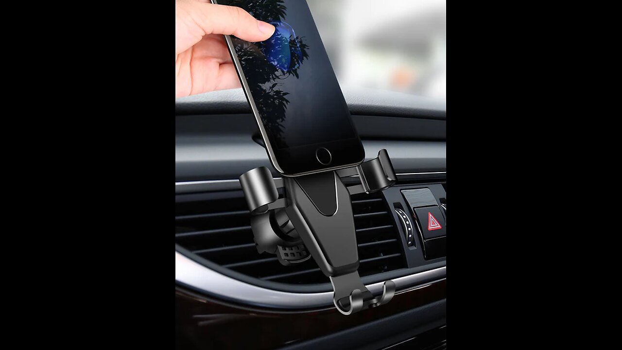 The Most Secure Way To Hold Your Phone In Car