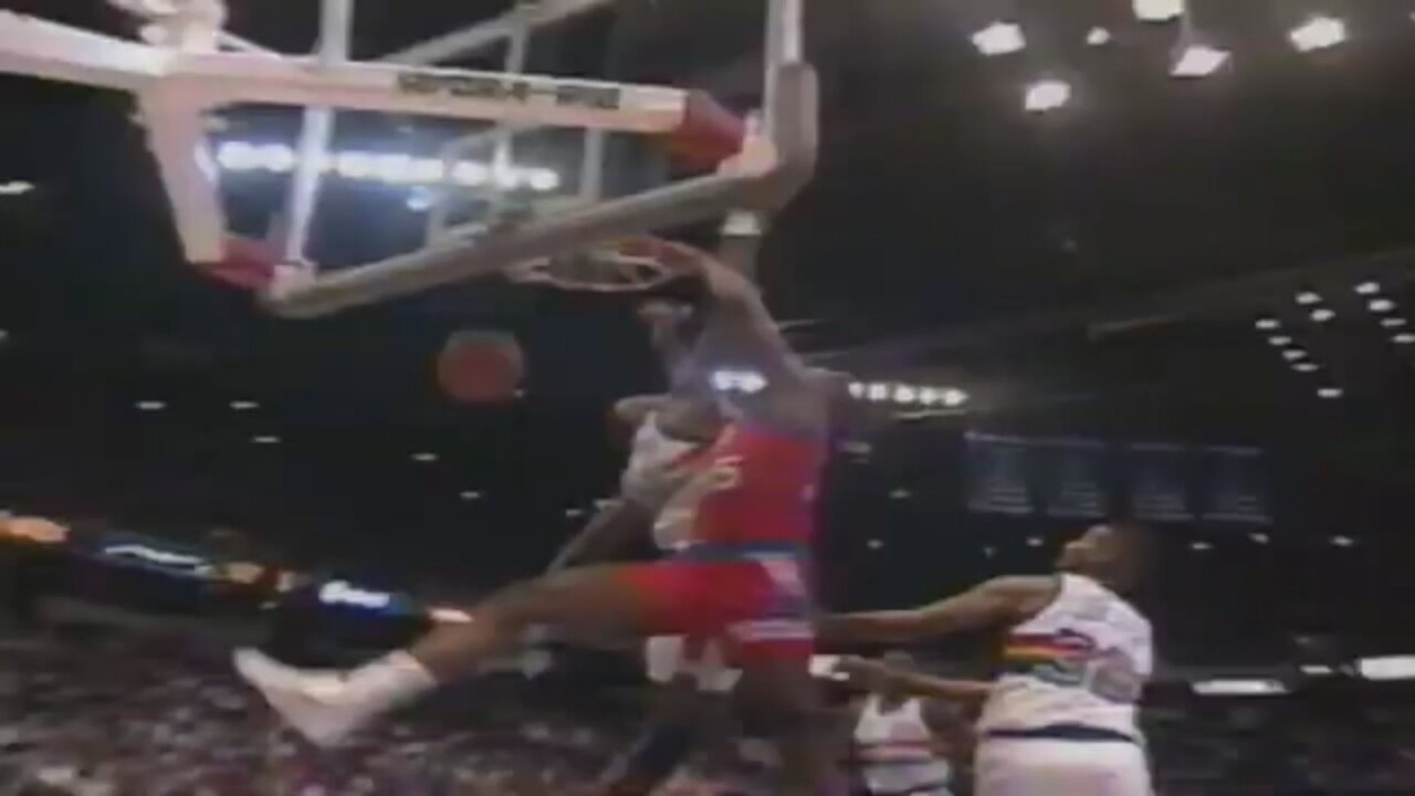 Armon Gilliam 20 Points @ Nuggets, 1992-93.