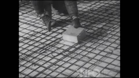 Budowa Pałacu Kultury i Nauki im. J.Stalina w Warszawie - Prefabrykacja Płyt Stropowych (1953)