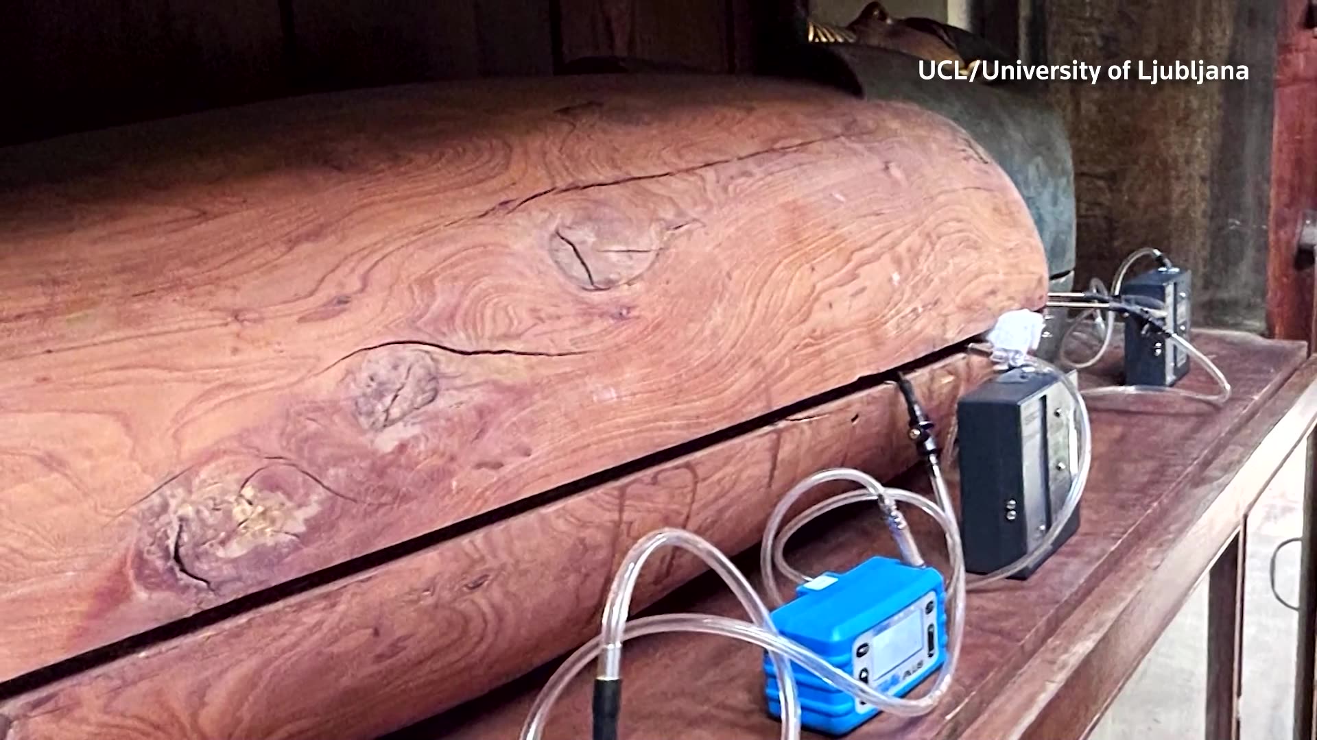 What do ancient Egyptian mummies smell like?