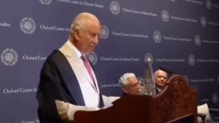 King Charles inaugurates an Islamic centre, praises Muslims and calls on British