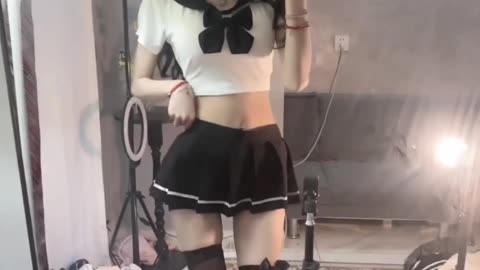 Glamorous Ebony Short Top Lissome Outfit Change | Daily Beauty EP 1020