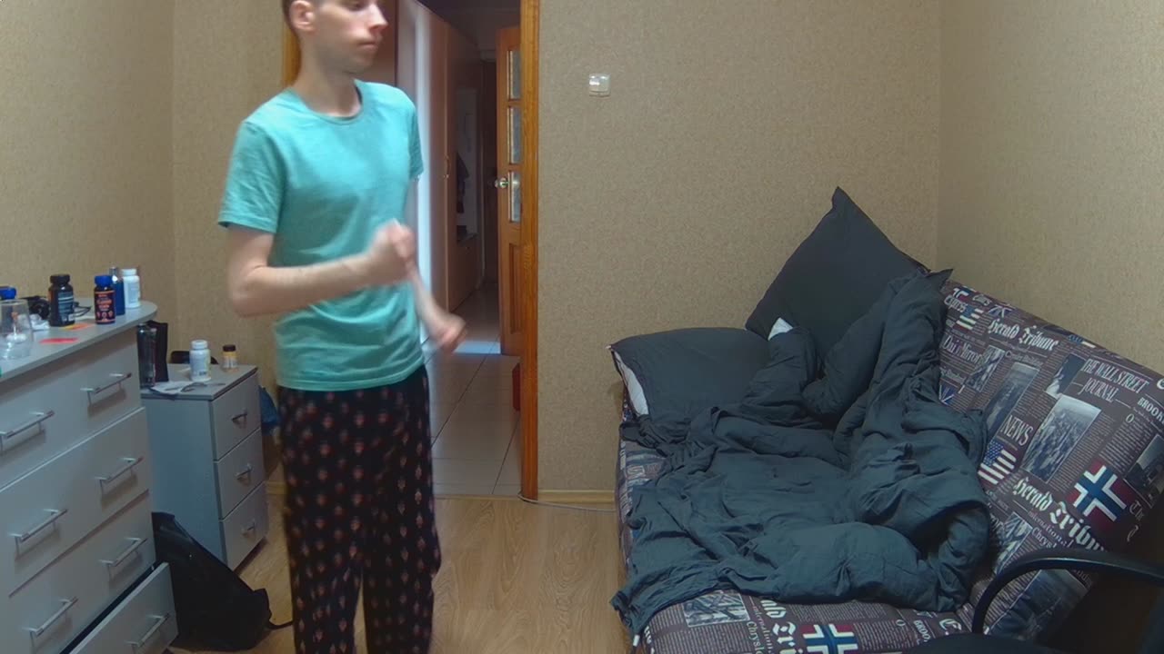 «Не только играю — танцую на стриме! 🕺
