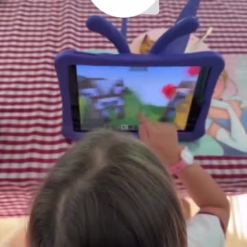 Hija gamer? La REACCIÓN de WILLYREX luego de que su HIJA le PIDA que COMPRE el MINECRAFT para JUGARL