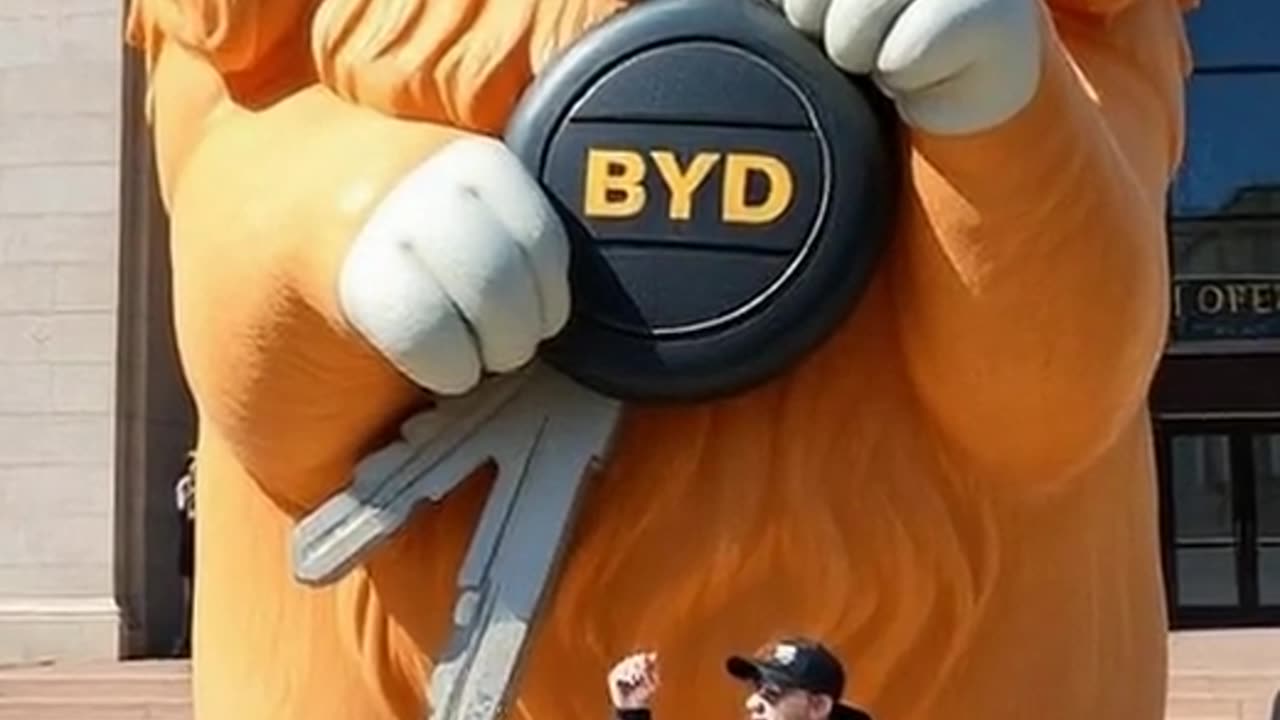 Chad Kroeger's Secret Ruler in Phoenix Exposed!