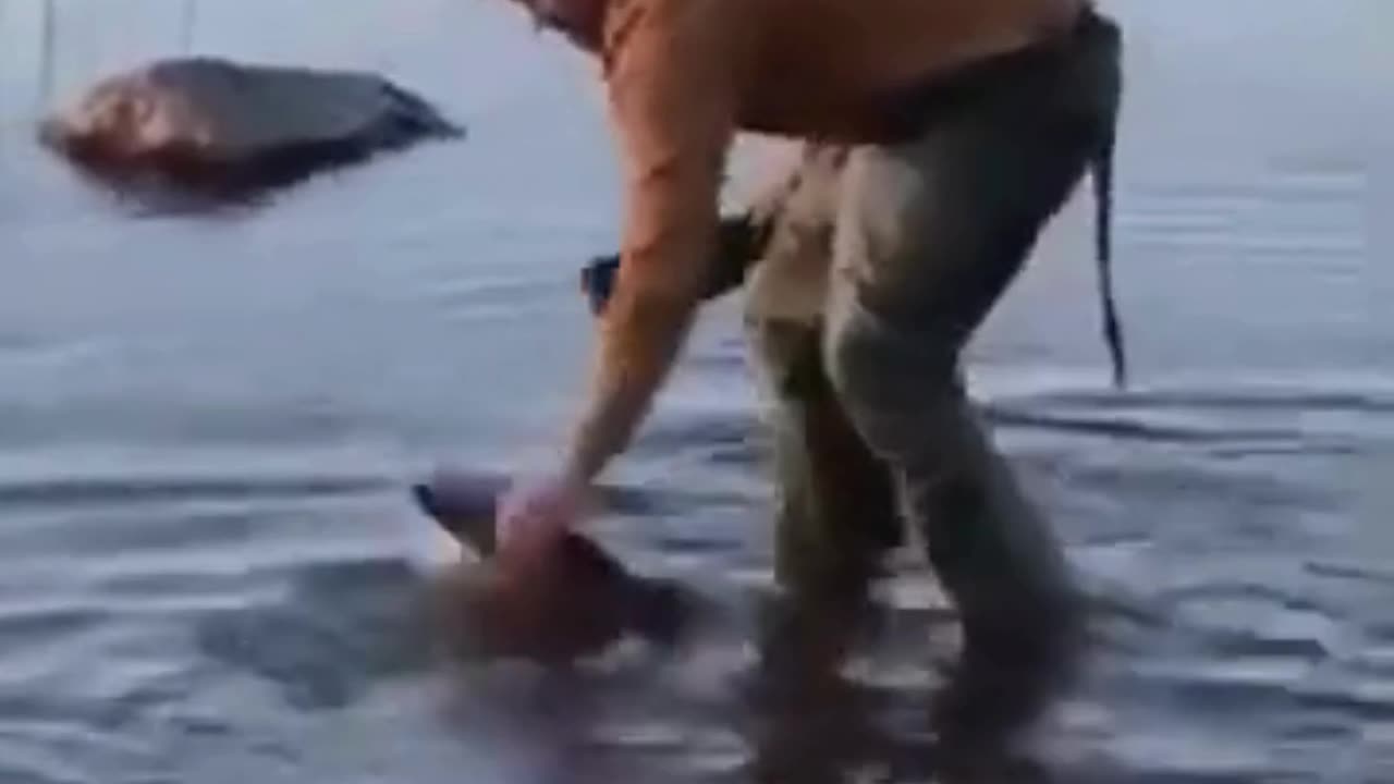 💋A very Dangerous way of Fishing